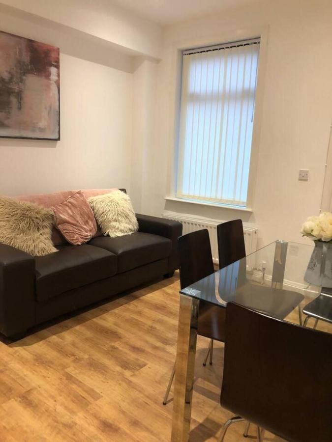 Lovely 4-Bed House In Anfield All En-Suite Liverpool Extérieur photo