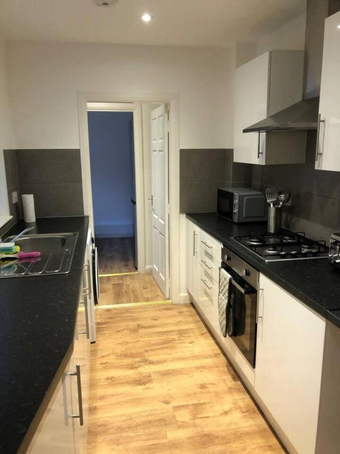 Lovely 4-Bed House In Anfield All En-Suite Liverpool Extérieur photo